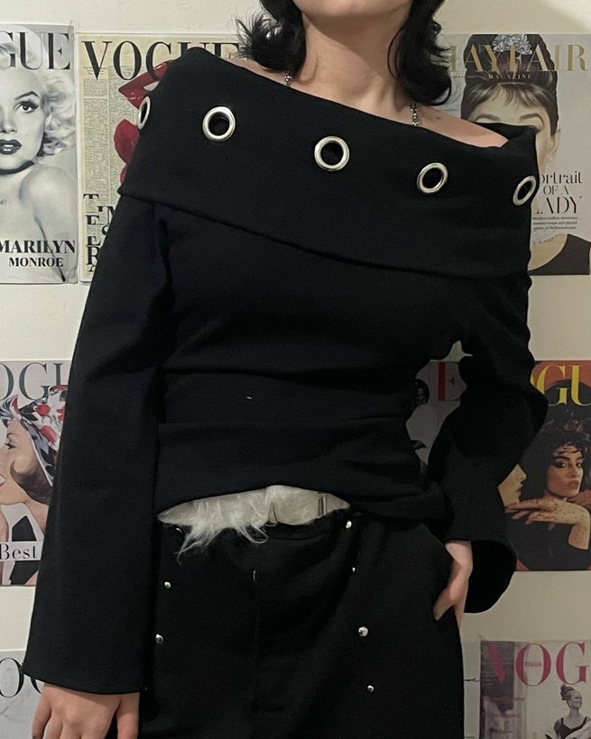 بلوز off shoulder