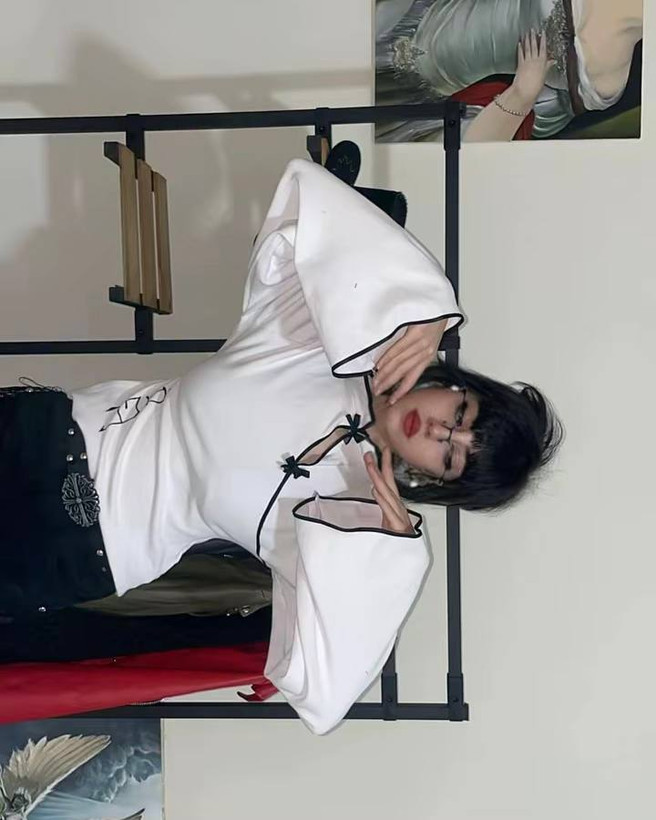 لانگ اسلیو ژاپنی مدل اول با آستین کلوش